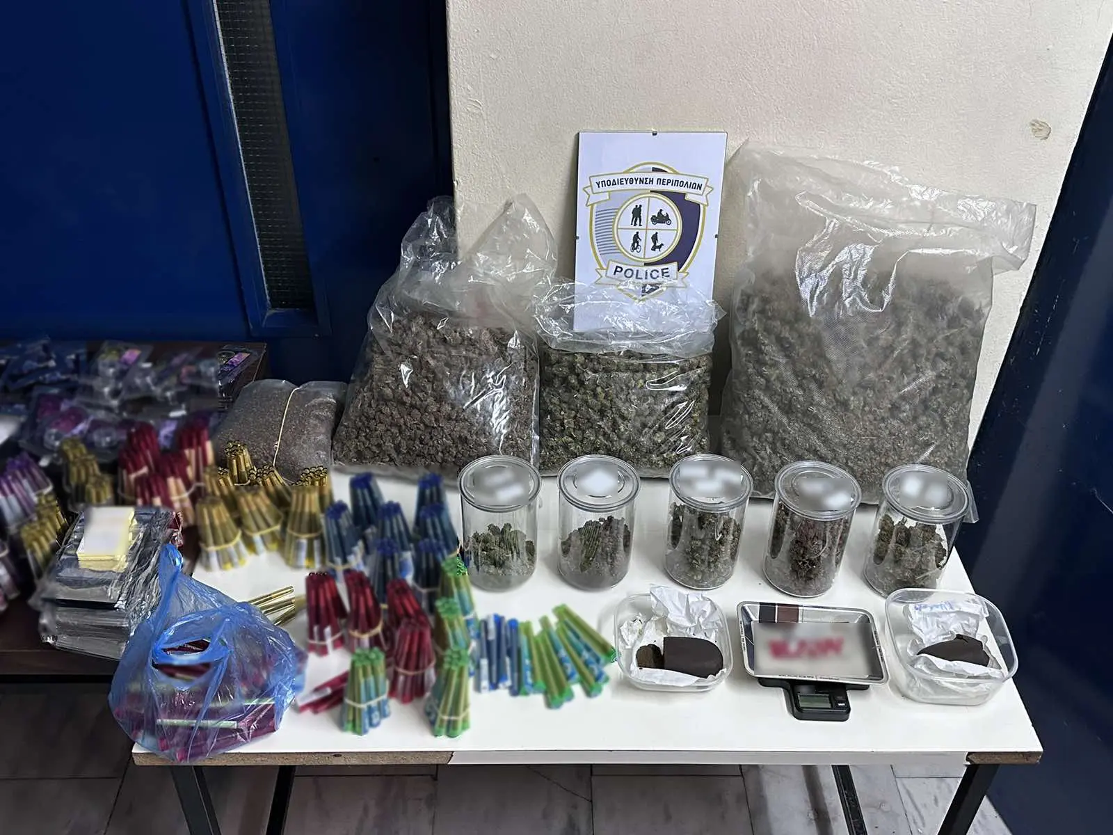 Πουλούσε ναρκωτικά από κατάστημα ερωτικών ειδών στον Άγιο Παντελεήμονα