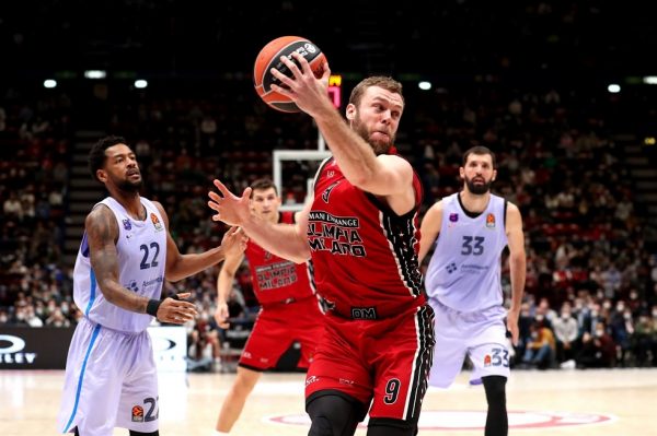 «Κλείνει» στην Φενέρμπαχτσε ο Μέλι