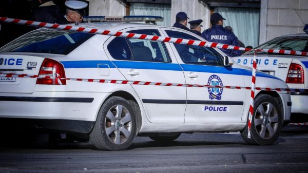 Πειραιάς: Επεισόδιο με πυροβολισμούς στο Πασαλιμάνι – Ένας νεκρός και ένας τραυματίας