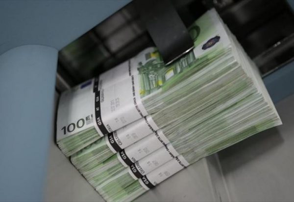 Τα «μαύρα ταμεία», τα δάνεια των κομμάτων και η απαξίωση της πολιτικής