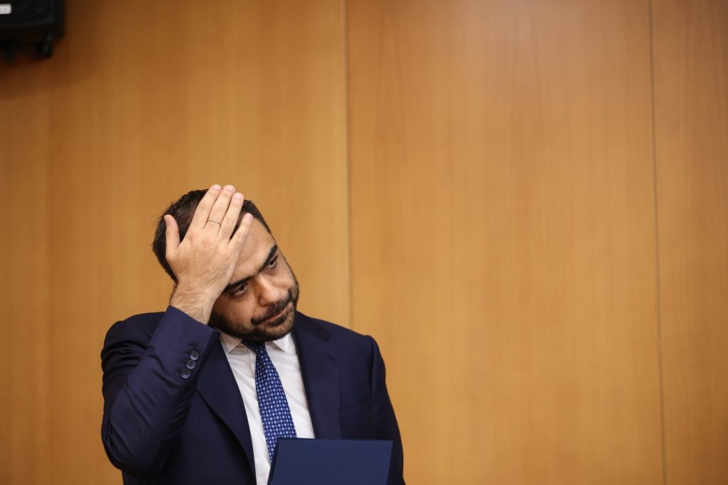 Ανασχηματισμός: Όταν το πολιτικό story μιας χώρας μετριέται μόνον με το % στο κόμμα