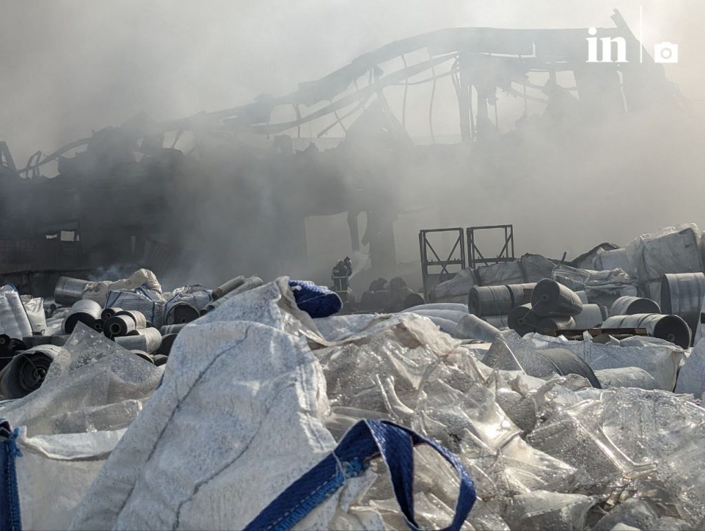 Πυρκαγιά στην Κηφισιά: Να σταματήσουμε την εισροή αέρα σε εσωτερικούς χώρους, προειδοποιεί ο Σαρηγιάννης