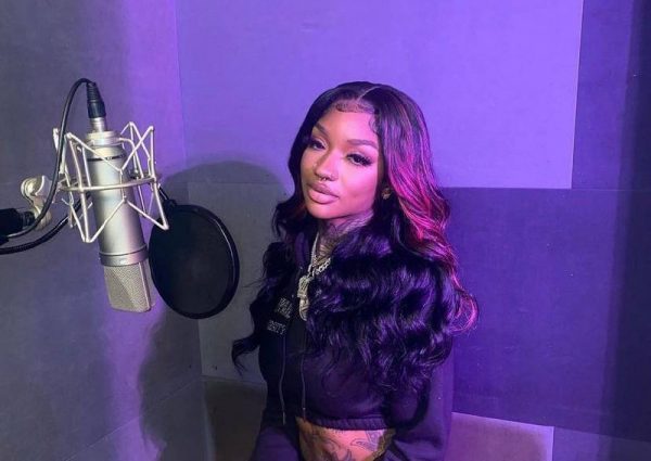 «Θα λείψεις σε όλους μας»: Έφυγε από την ζωή η ράπερ Enchanting στα 26 της χρόνια