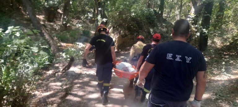 Σάμος: Γερμανίδα τουρίστρια απεγκλωβίστηκε από τους Καταρράκτες στο Ποτάμι