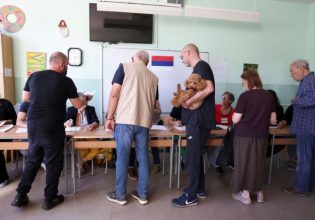 Σερβία: Το κόμμα του Βούτσιτς επικρατεί στις δημοτικές εκλογές, σύμφωνα με τον ίδιο