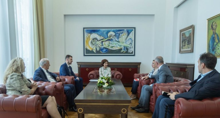 Βόρεια Μακεδονία: Με «Μακεδονία του Αιγαίου» η νέα αλυτρωτική πρόκληση από την πρόεδρο Σιλιάνοφσκα