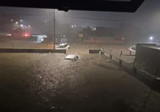 Νότια Αφρική: 12 νεκροί από πλημμύρες – Χιλιάδες απομακρύνθηκαν από τα σπίτια τους