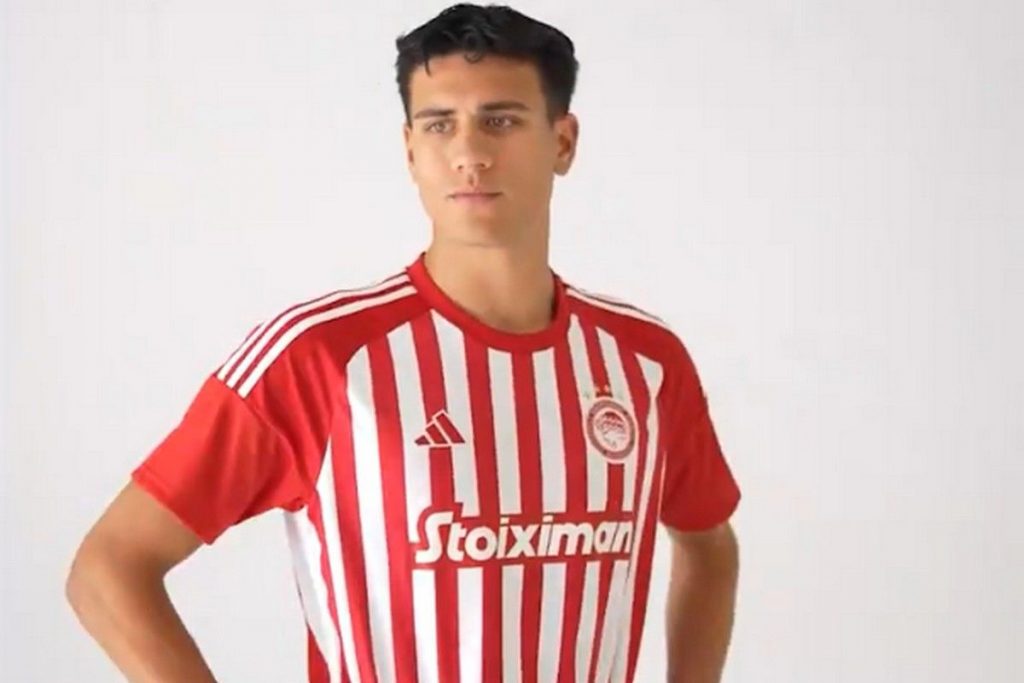 Ο Στάμενιτς με την φανέλα του Ολυμπιακού (vid)