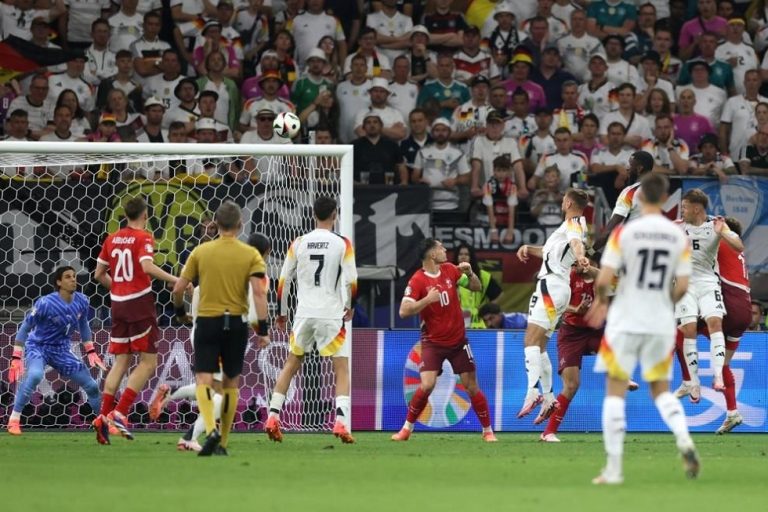 Ελβετία – Γερμανία 1-1: Ο Φίλκρουγκ χάρισε την πρωτιά στα «πάντσερ» στο 92′