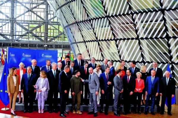 Το πρόσωπο της συνόδου ήταν η Μελόνι