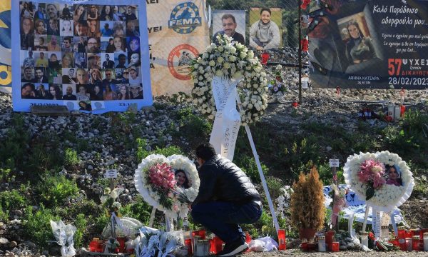 Τέμπη: Οργή για την υπουργοποίηση της Παπακώστα – «Δοκιμάζουν τις αντοχές μας»