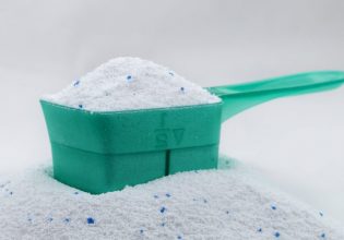 Ο Κασσελάκης δίνει το πόθεν έσχες, οι πολίτες, όμως, στα μισά του μήνα δεν έσχες τίποτα λόγω του αίσχους της ακρίβειας