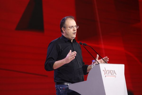 ΣΥΡΙΖΑ: Τι οδήγησε στην απομάκρυνση Θεοχαρόπουλου – Το παρασκήνιο στο κόμμα της Κουμουνδούρου