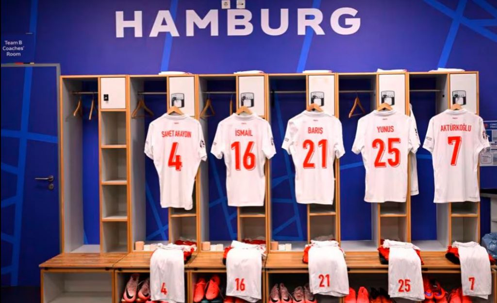 Οι 11άδες στο Τσεχία – Τουρκία (pic)