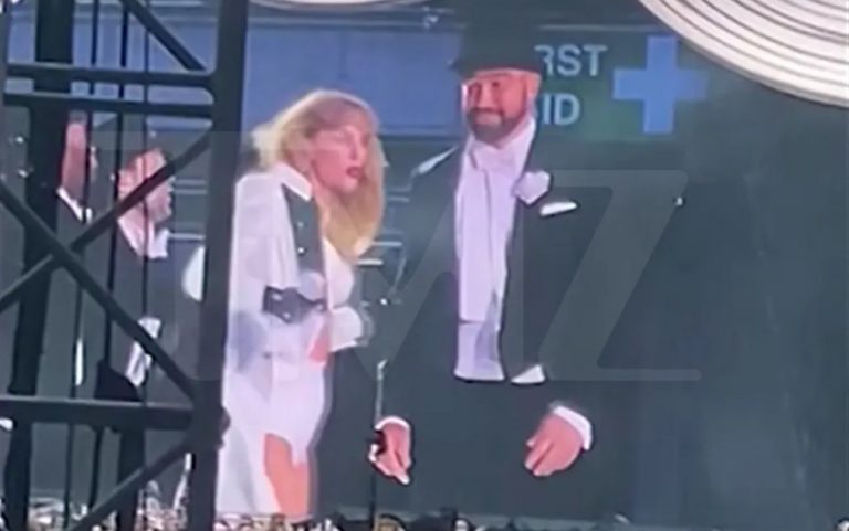 Η Τέιλορ Σουίφτ ανέβασε τον Travis Kelce στη σκηνή – Φρενίτιδα στους θαυμαστές