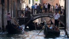 Ιταλία: Πρόβλημα οι «πάρα πολλοί τουρίστες» – Αδυνατεί να τους διαχειριστεί