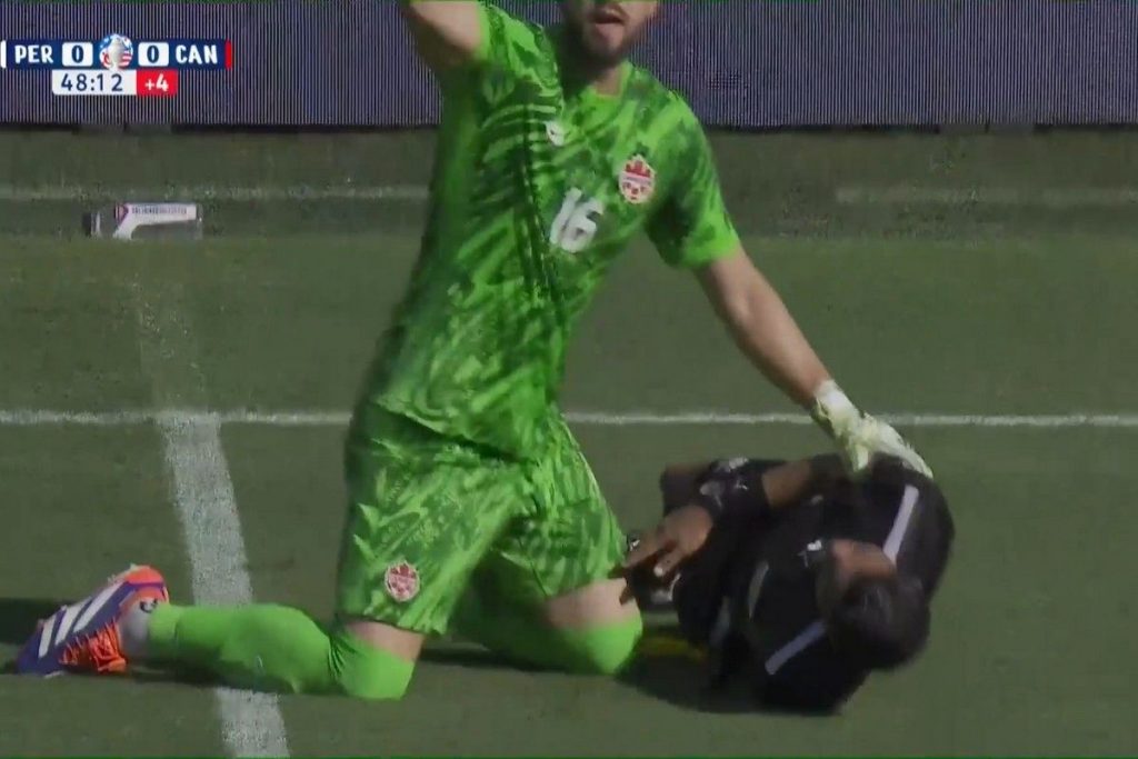 Σοκ στο Κόπα Αμέρικα: Κατέρρευσε λόγω ζέστης ο επόπτης στο Περού – Καναδάς (vid)