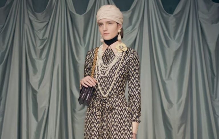 Γιατί κάποιοι σχολίασαν αρνητικά την πρώτη συλλογή του Alessandro Michele στον οίκο Valentino;