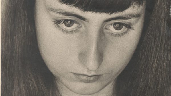 Η ζωή των Καραγάτσηδων μέσα από τα μάτια της Μαρίνας