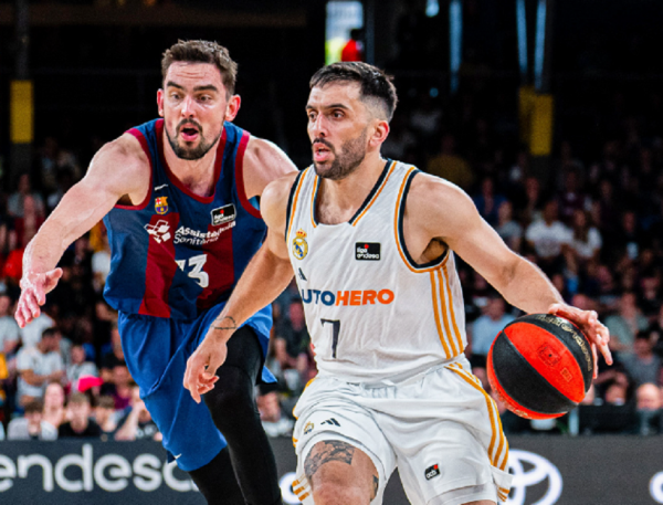 Η Ρεάλ Μαδρίτης «σκούπισε» την Μπατσελόνα (95-92) και πέρασε στους τελικούς