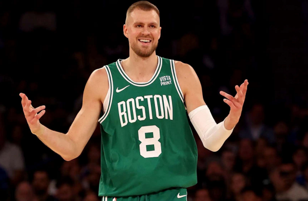 Σέλτικς: Με Πορζίνγκις στο Game 1 με τους Μάβερικς