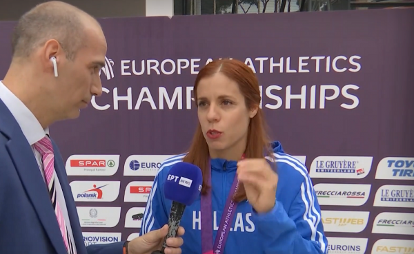 Η απονομή του αργυρού μεταλλίου στην Στεφανίδη: «Μεγαλώνεις με κάποια όνειρα τα οποία έχεις πετύχει» (vids)