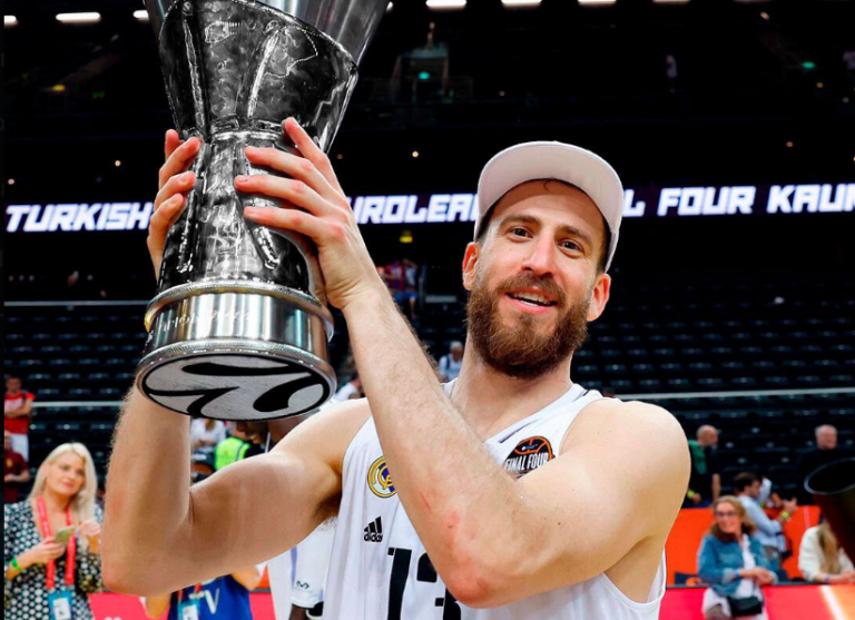 Αποσύρεται από το μπάσκετ ο Σέρχι Ροντρίγκεθ (pic)