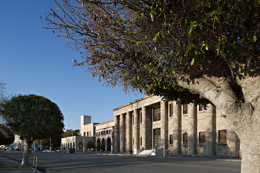 Υπεγράφη η σύμβαση ανάθεσης εκπόνησης της μελέτης συντήρησης και αποκατάστασης του Δικαστικού Μεγάρου Ρόδου