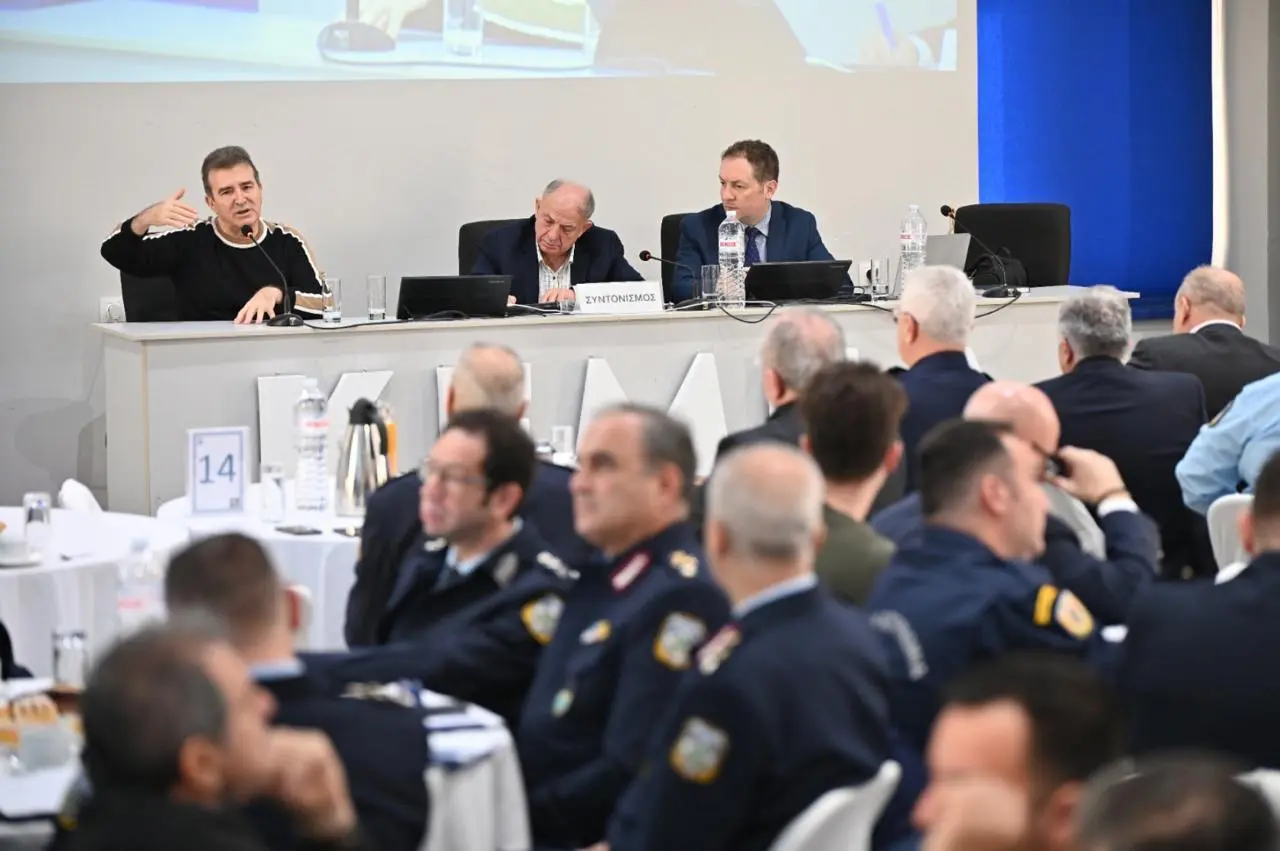 «Καλλιπάτειρα»: Επιχειρησιακή άσκηση επί χάρτου της ΕΛ.ΑΣ. για την αθλητική βία