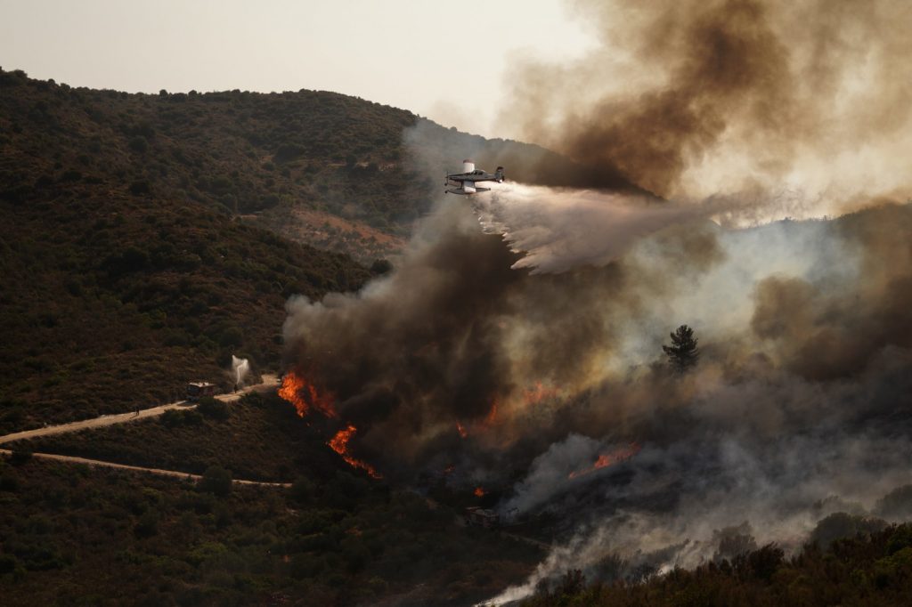Φωτιά στην Εύβοια – Σπανός: Υπάρχουν πολλά επικίνδυνα μέτωπα