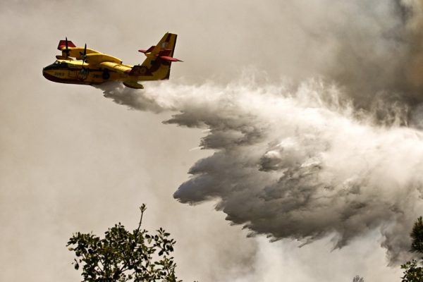 Φωτιά τώρα στην Αρκαδία – Επιχειρούν 6 εναέρια μέσα