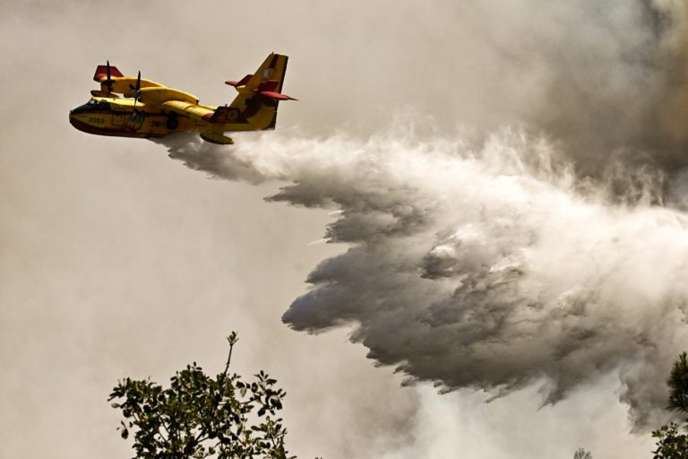 Φωτιά τώρα στην Αρκαδία – Επιχειρούν 6 εναέρια μέσα