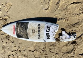 Αυστραλία: Πόδι σέρφερ ξεβράστηκε στην ακτή έπειτα από επίθεση καρχαρία