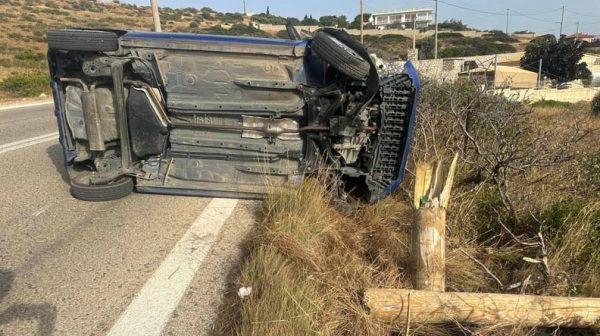 Λαύριο: Αυτοκίνητο καρφώθηκε σε κολόνα – Τραυματίστηκε 10χρονος