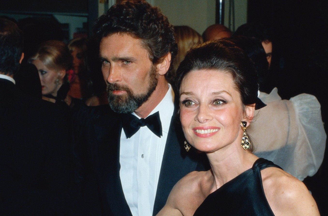 Audrey Hepburn: Οι άτυχοι γάμοι και ο «άγνωστος» μεγάλος έρωτας της αξέχαστης ηθοποιού