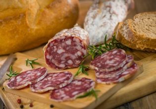 Τα παραδοσιακά λευκαδίτικα προϊόντα για να γεμίσετε τις αποσκευές σας