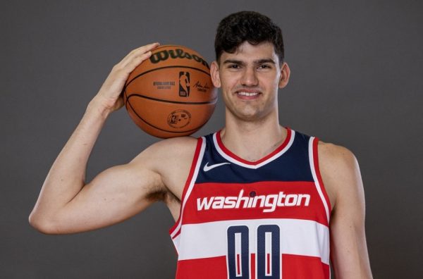 Οι Γουίζαρντς υπέγραψαν ξανά τον Βούκσεβιτς – Ο «αστερίσκος» στο νέο του συμβόλαιο (pic, vids)