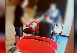 Βίντεο ντοκουμέντο in: Πώς ο 16χρονος έκλεβε κινητά απασχολώντας ανυποψίαστους πελάτες