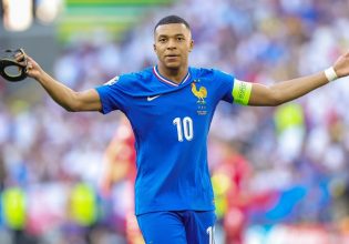 Εμπαπέ: «Ο Κριστιάνο Ρονάλντο είναι μοναδικός, δεν θα υπάρξει άλλος σαν αυτόν»