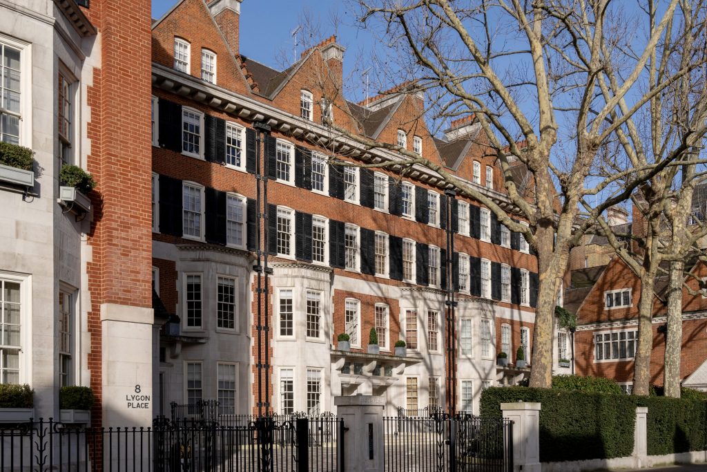 Βρετανία: Δεν βρίσκουν…εργαζόμενους για να υλοποιήσουν την ατζέντα του Κιρ Στάρμερ