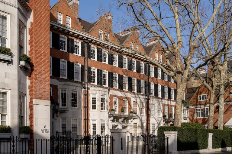 Βρετανία: Δεν βρίσκουν…εργαζόμενους για να υλοποιήσουν την ατζέντα του Κιρ Στάρμερ