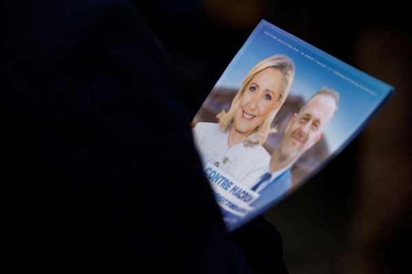 Γαλλία: Νέα δημοσκόπηση για τις εκλογές – Το 47% δεν επιθυμεί απόλυτη πλειοψηφία της Λεπέν