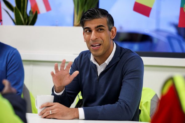Βρετανία: Ο Ρίσι Σούνακ φοβάται μήπως χάσει την έδρα του – Τι δείχνουν οι δημοσκοπήσεις