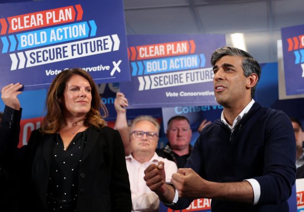 Εκλογές Βρετανία: Η πρώτη αντίδραση των Συντηρητικών μετά το exit poll