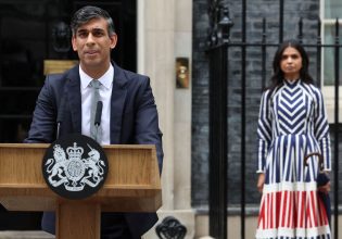 Ρίσι Σούνακ: Η «συγγνώμη» για την ήττα στις βρετανικές εκλογές και η παραίτηση από αρχηγός του κόμματος