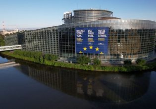 Ευρωπαϊκό Κοινοβούλιο: Από την ακροδεξιά στην…ακροδεξιά