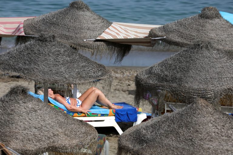 Καύσωνας: Στην 14η ημέρα συνεχόμενων υψηλών θερμοκρασιών – 42,1 βαθμοί Κελσίου στη Στυλίδα