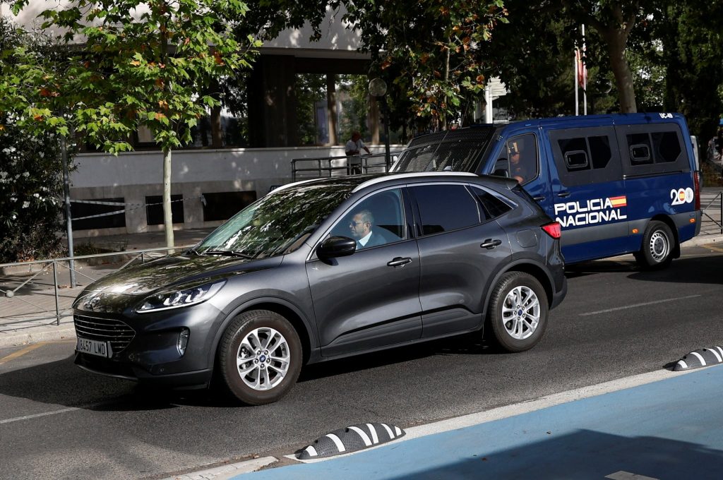 Ισπανία: Αρνείται να καταθέσει σε υπόθεση διαφθοράς η σύζυγος του πρωθυπουργού Πέδρο Σάντσεθ