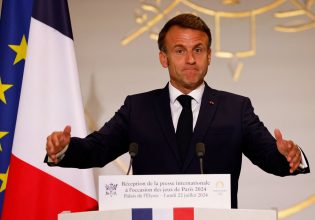 Εμανουέλ Μακρόν: Ζήτησε «πολιτική εκεχειρία» στη Γαλλία εν όψει των Ολυμπιακών Αγώνων