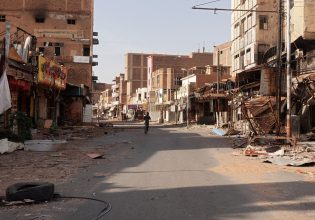 Σουδάν: 22 νεκροί σε επίθεση εναντίον πόλης που πολιορκούν οι παραστρατιωτικοί στο Νταρφούρ